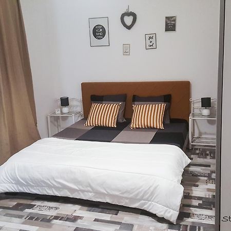 Studio Central Exer II Bukarest Kültér fotó
